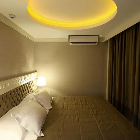 Pinehill & Hotel 3*