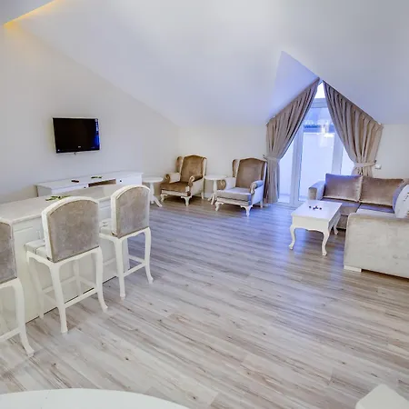 Hotel Pinehill &