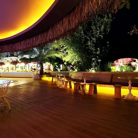 Pinehill & Hotel 3*